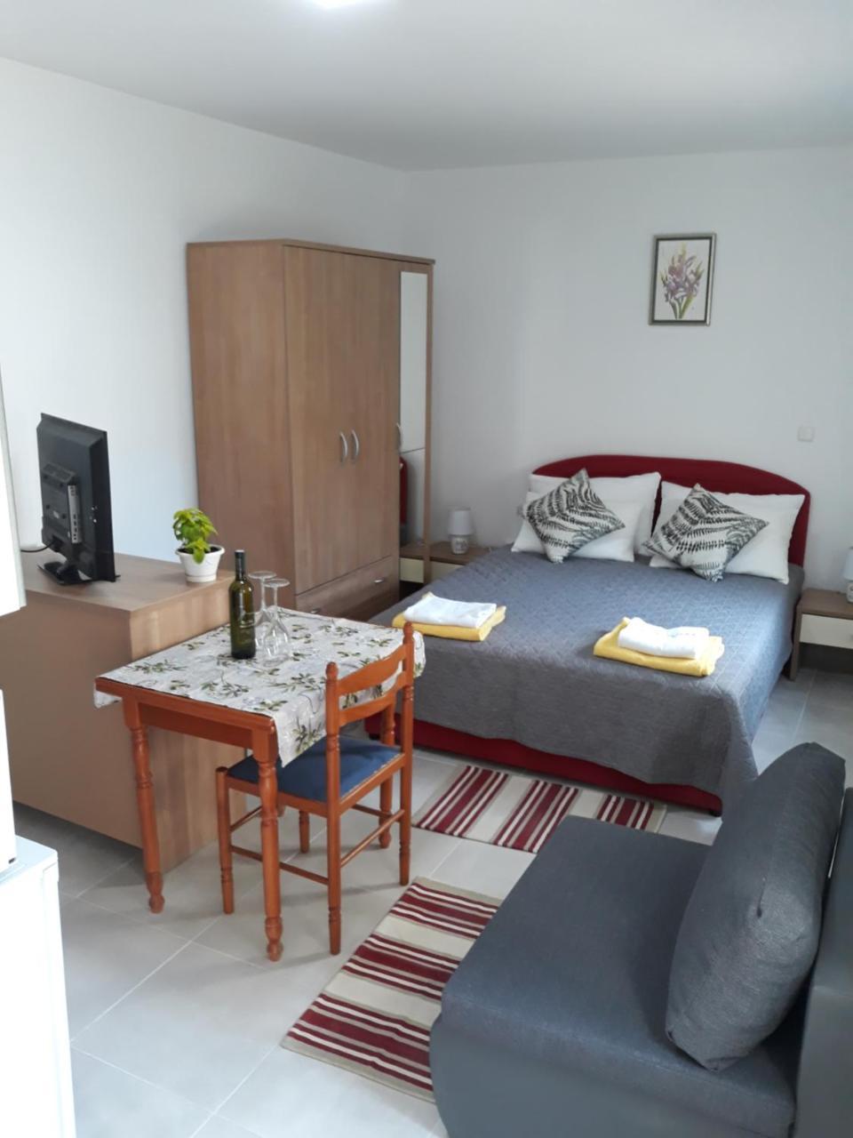 Studio Apartment Garden ドゥブロブニク エクステリア 写真